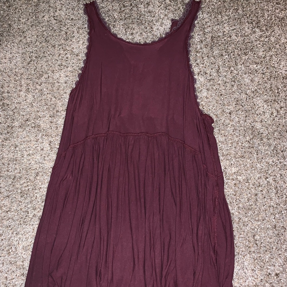 maroon tank top